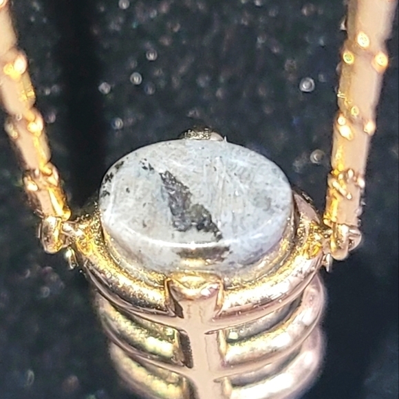 Stella & Dot Legend Necklace - Picture 8 of 8